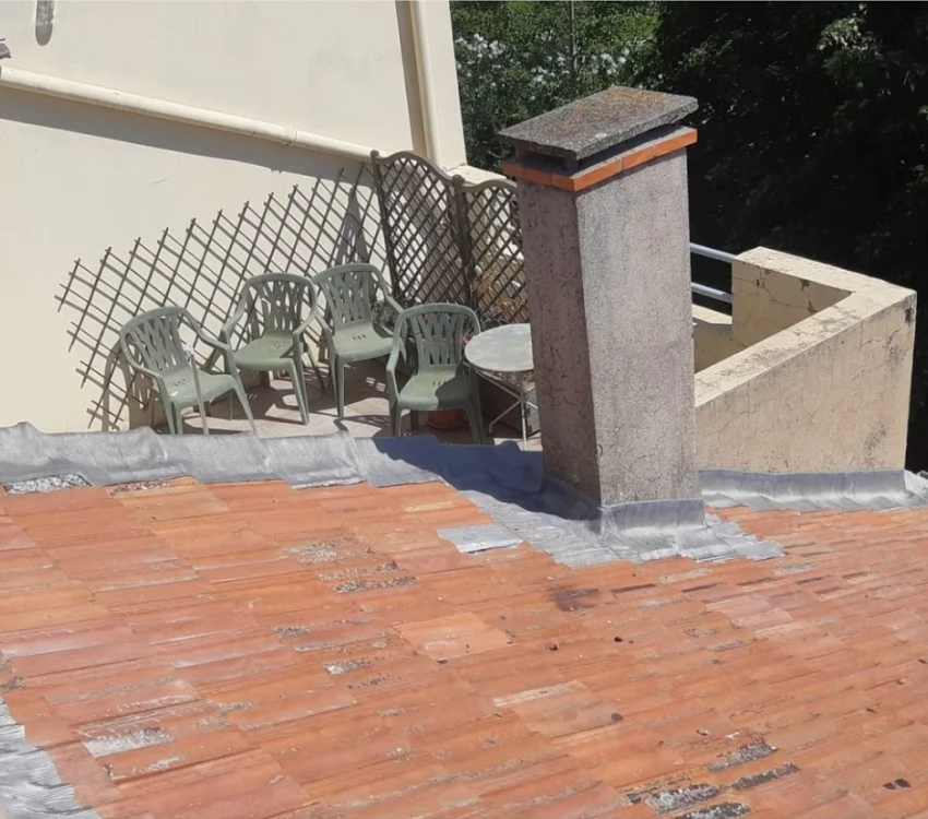 Toiture ancienne rénovation art toiture spécialiste Cavaillon - Carpentras couvreur professionnel (84)
