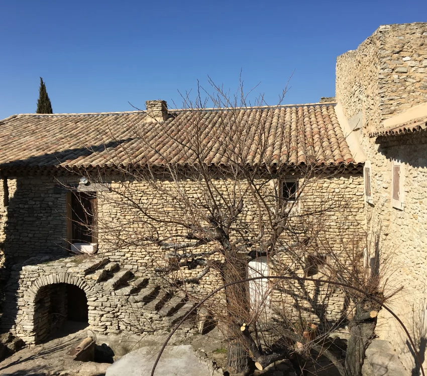 Couvreur Avignon rénovation de toiture ancienne