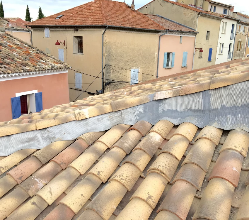 Rénovation de toiture à Aubignan maison de village 