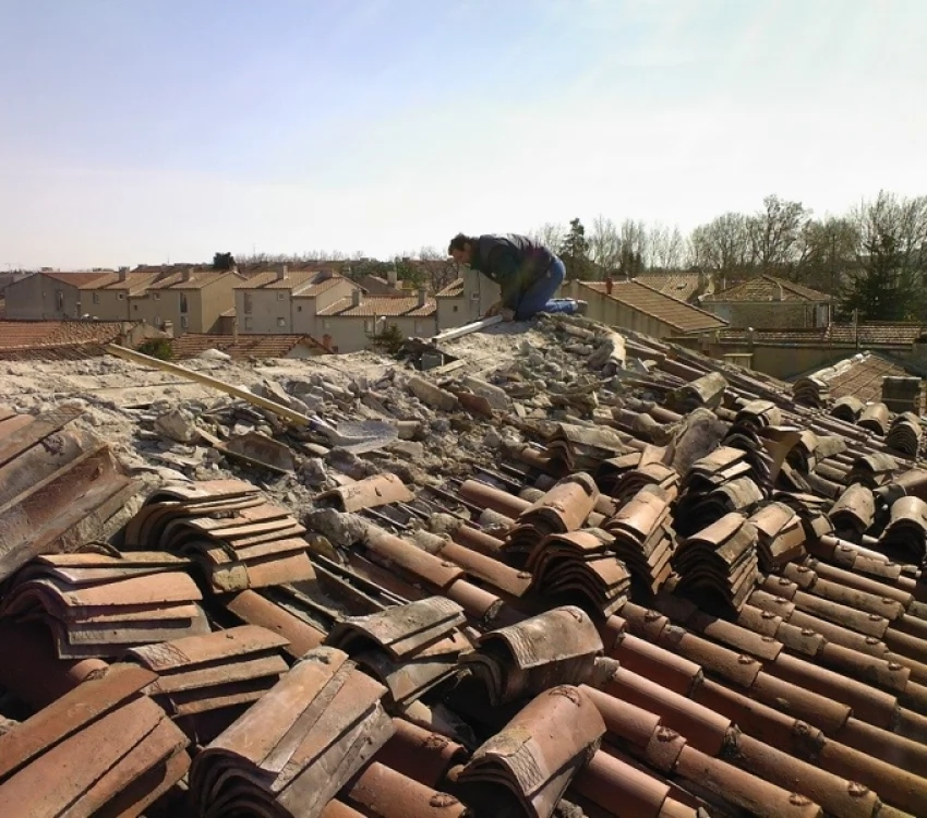 Rénovation de toiture ancienne près d Avignon
